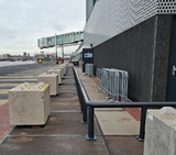 Leuning uit buis Ø114 op voetplaat